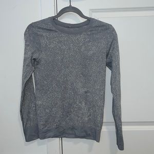 Lululemon Swiftly Relaxed Long Sleeve Grey pattern size 2